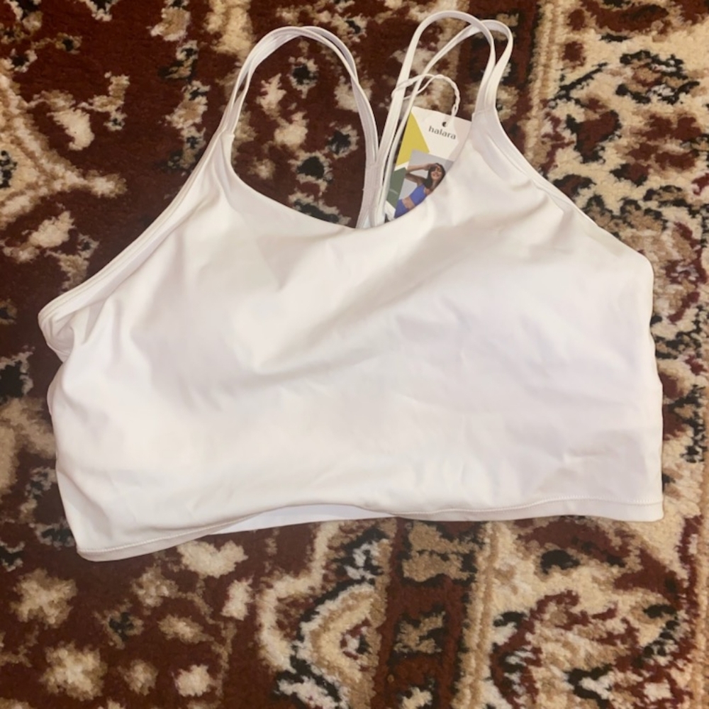 Women's sports bra